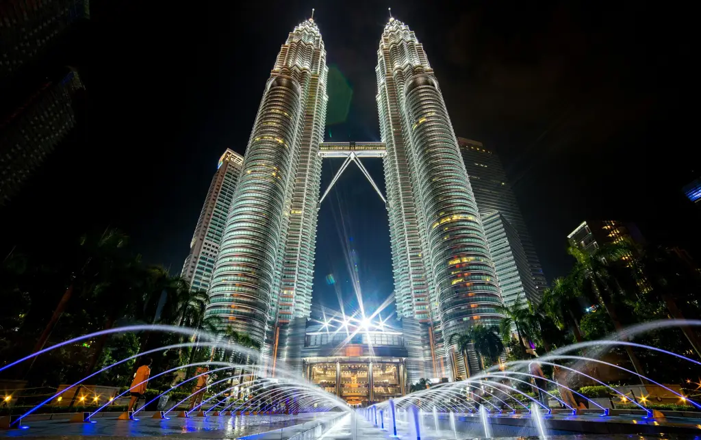 Kuala Lumpur sights - Petronas Towers